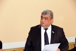 Парлумон бехатарии иншоотҳои гидротехникиро баррасӣ  менамояд